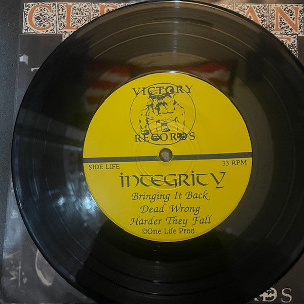 Integrity (2) : In Contrast Of Sin (7", EP)