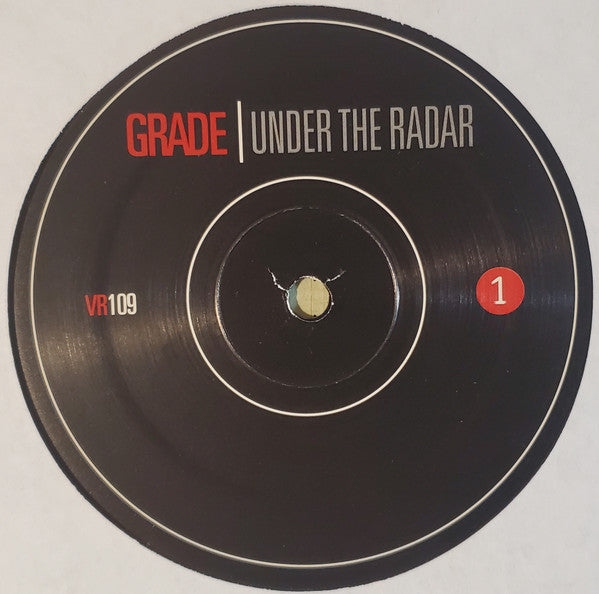 Grade (2) : Under The Radar (LP, Album)
