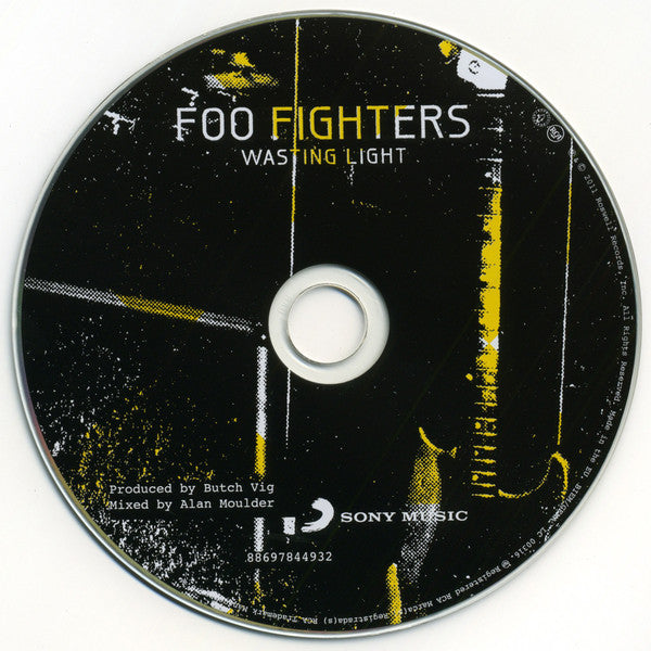 Foo Fighters : Wasting Light (CD, Album, Gat)