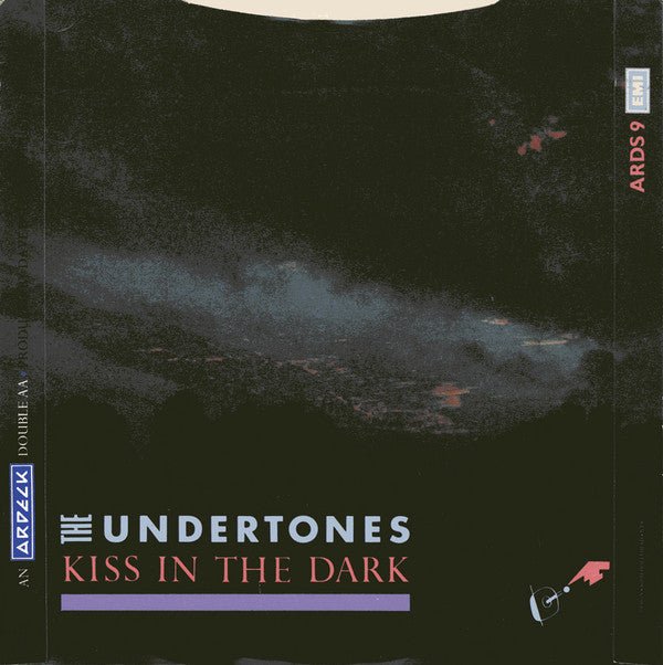 USED: The Undertones - Julie Ocean / Kiss In The Dark (7", Single) - Used - Used